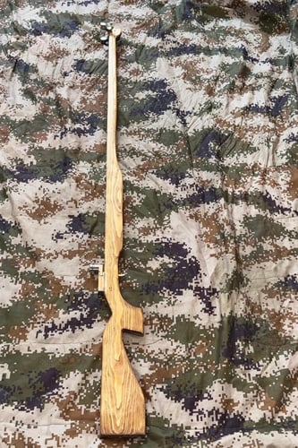 المنطاب الخشبي طول1.30 سم غير مخصص للاطفال