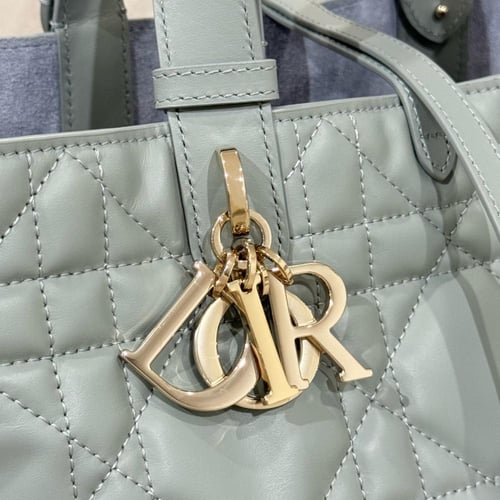 Medium 28.5x19x21.5cm