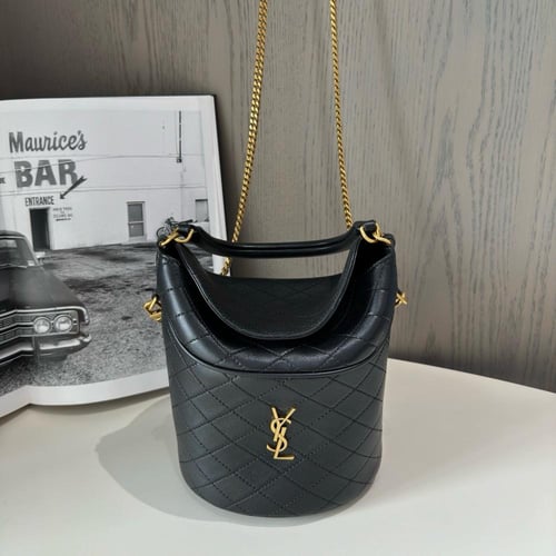 size: 19 x 17 x 15 cm