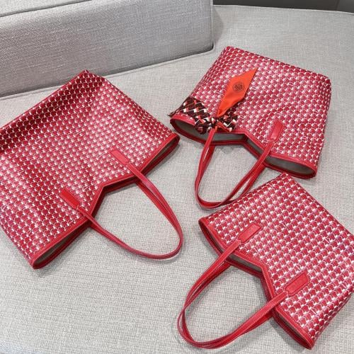 Moynat Canvas