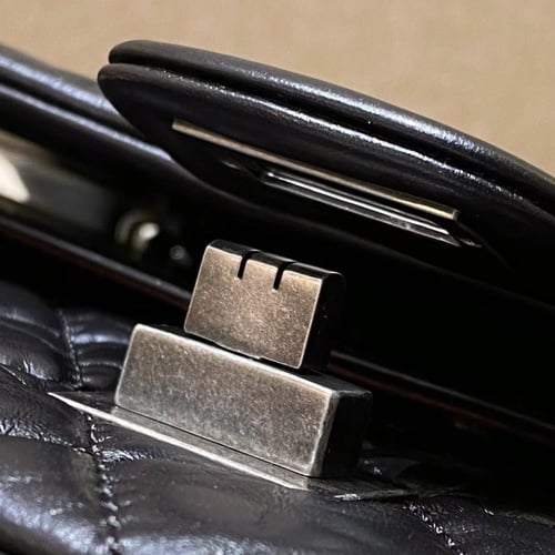 Size ：19.5x28x7.5cm