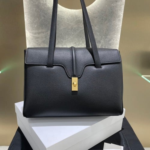 Size 32x24x15cm