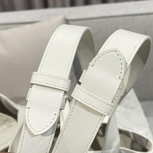 Medium 28.5x21.5x19cm