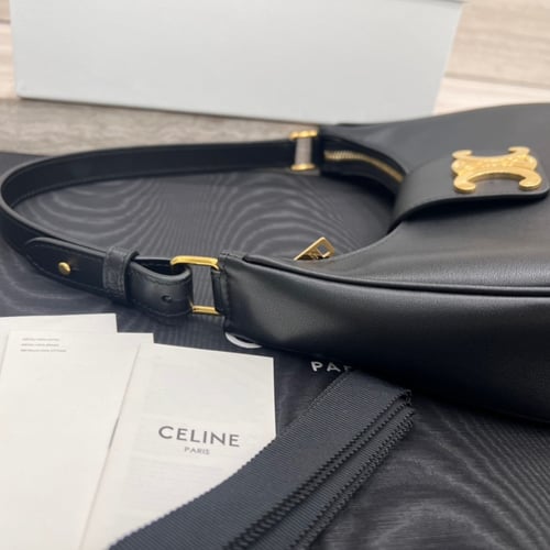 Celine 23cm