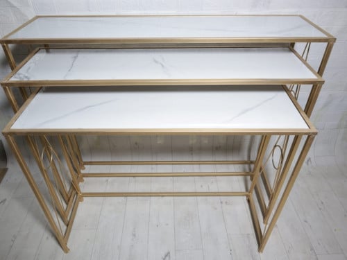 طقم مداخل ثلاث قطع سطح خشب رخامي حديد لون ذهبي