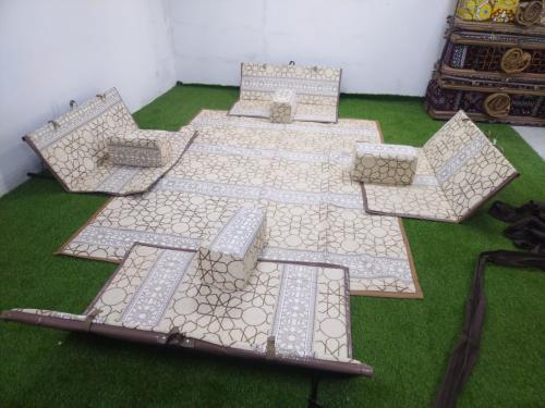 طقم جلسات بر تراثية