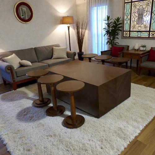 طقم طاولة ضيافة الهِبّة الجديد – تصميم عصري للضياف...