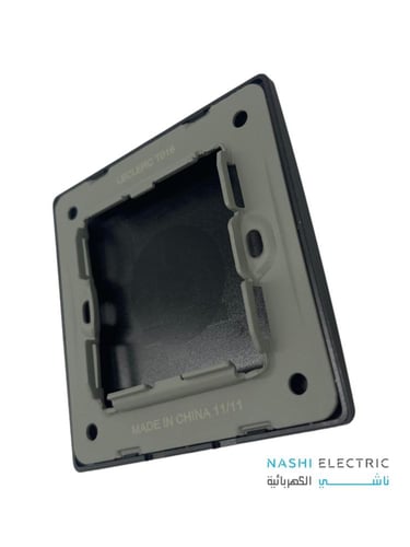 غطاء تسكيرة 7*7 لوكلير اسود LECLERC سموث