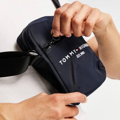 ‏ ‏Tommy Hilfiger bag