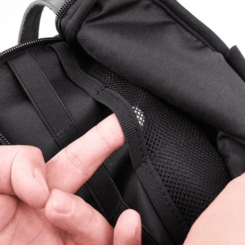 ويو حقيبة يد سالم بوش لون اسود _ Wiwu Salem Pouch