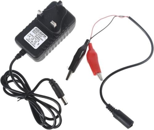 شاحن بطارية جافة 12 فولت 2000 ملي امبير AAA142