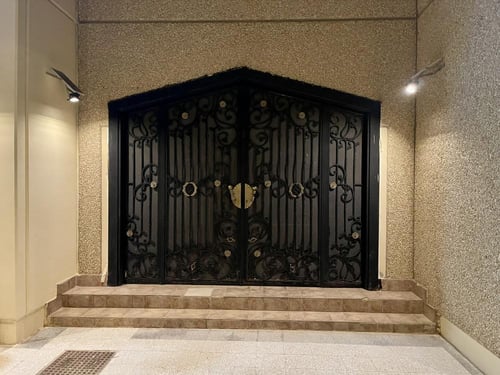 كشاف طاقة شمسية يدعم تغيير لون الاضاءة ابيض او كري...