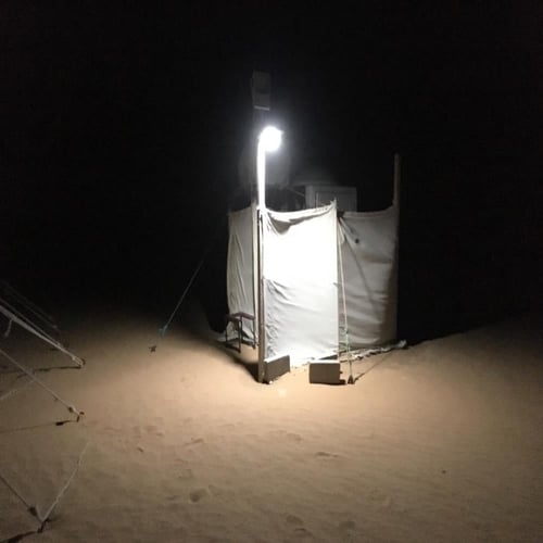 لمبة طاقة شمسية بلوح طاقة شمسي مدمج تعمل كامل اللي...