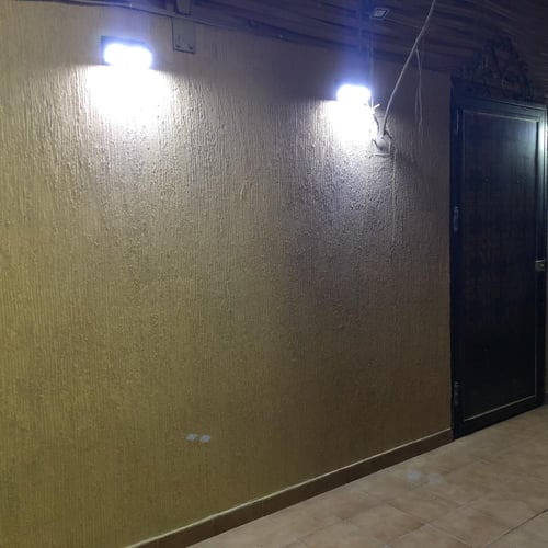 لمبة طاقة شمسية بحساس حركة للإضاءة التلقائية للأبو...