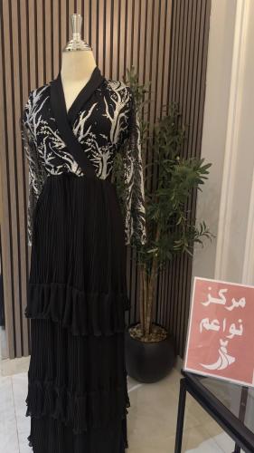 فستان سهره ناعم مكسر