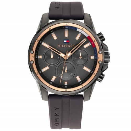 ساعة تومي هيلفيغر