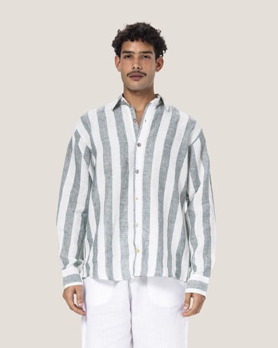 قميص اخضر مخطط