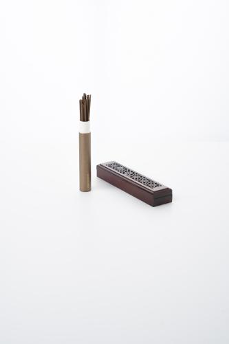 Smart incense holder with incense sticks – brown