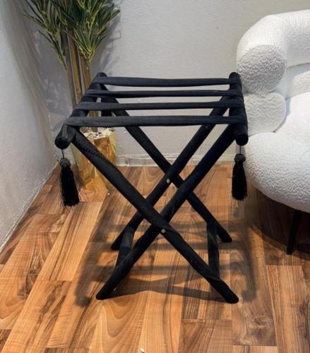 طاوله خدمه مخمل