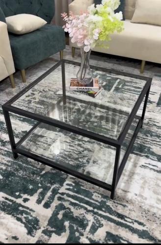 طاولات ضيافه سطح زجاج شفاف