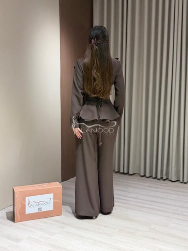 بدلة بني راقية باكمام