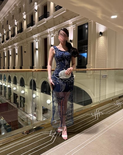 فستان كحلي شك