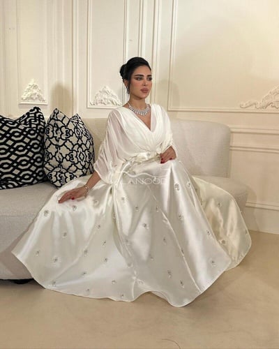 فستان خطوبة ملكة بتطريز يدوي من الشيفون والميكادو...