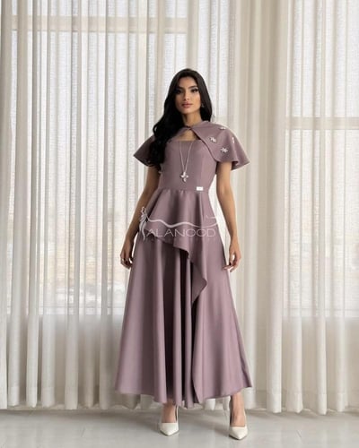 فستان العيد أنيق بتصميم مميز