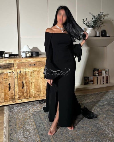 فستان سهرة نسائي بتطريز الورود البارزة الأسود الأن...