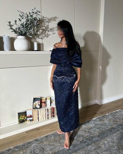 فستان سهرة كحلي أنيق بتصميم مميز