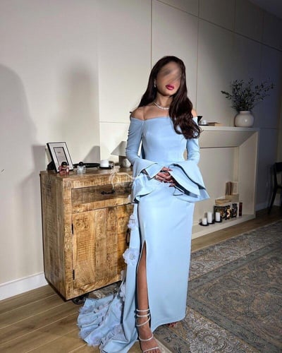 فستان سهرة نسائي بتطريز الورود البارزة الأسود الأن...