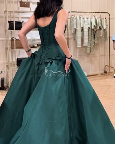 فستان حسينة