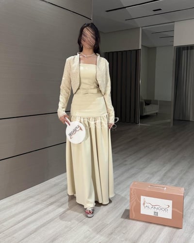 فستان سهرة أنيق بتصميم راقي