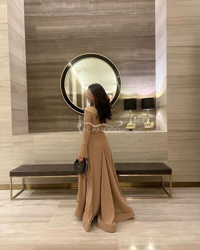 فستان سهرة ساتر وأنيق ثلاث الوان