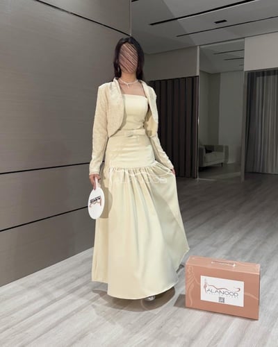 فستان سهرة أنيق بتصميم راقي