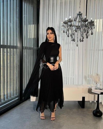 فستان العيد أسود أنيق بتصميم ساحر