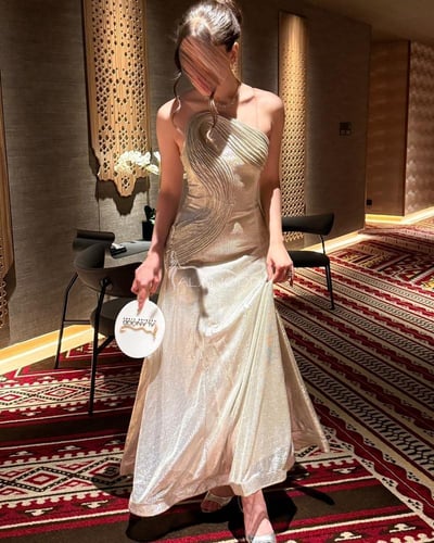 فستان العنود بتصميم سهرة أنيق