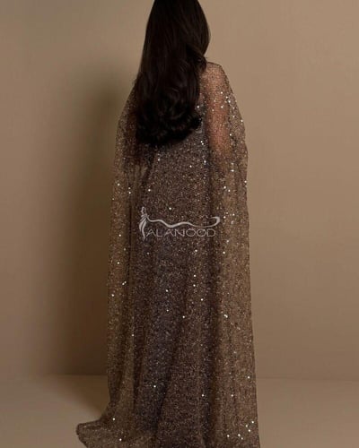 جمبسوت بني لامع بتصميم عصري فخم