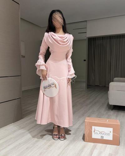 فستان وردي أنيق بأكمام مميزة العيد 2026