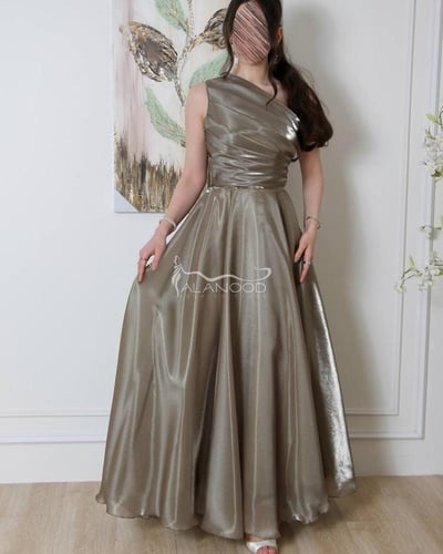 فستان سهرة ناعم أنيق