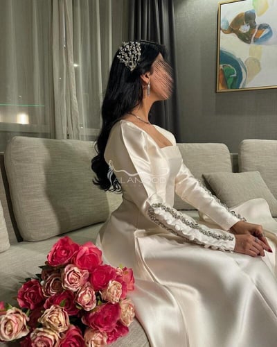 فستان سهرة بيج ساتر باكمام مطرزة كرستال