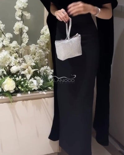 فساتين مخمل اسود راقي مع كلفة متقنة