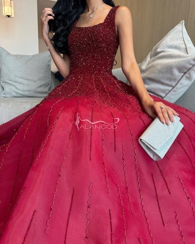 فستان ملكة تطريز يدوي عودي - تصميم ملكي راقي - إطل...