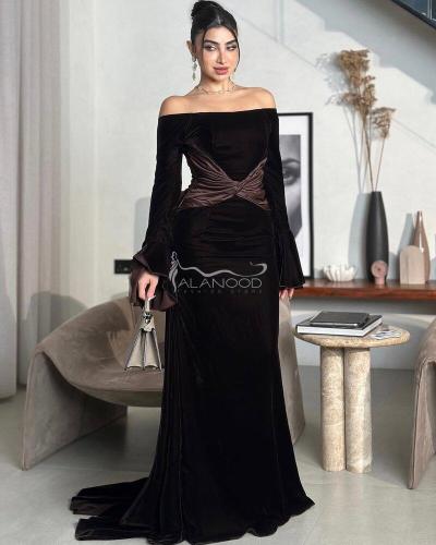 فستان مخمل أنثوي راقي بقصة مجسمة