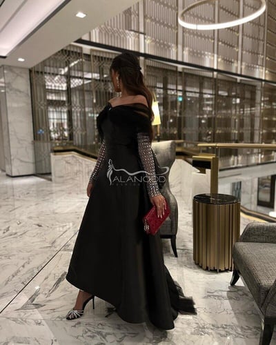 فستان سهره فخم اسود مع اكمام كرستال