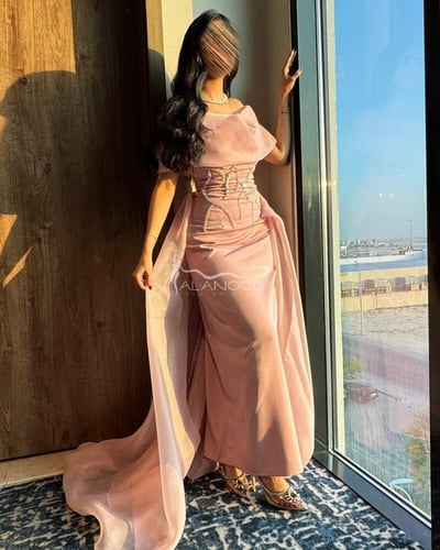 فستان سهرة بخامة اورجانزا وردي أنيق