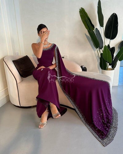 فستان ناعم ارجواني بكلفة مطرزة يدوي فاخرة بتصميم ع...