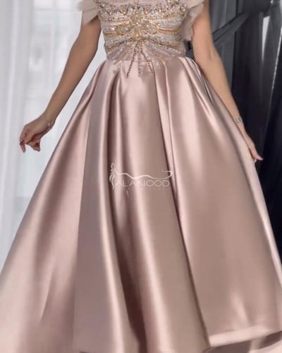 فستان سهره راقي كلوش بلون لحمي