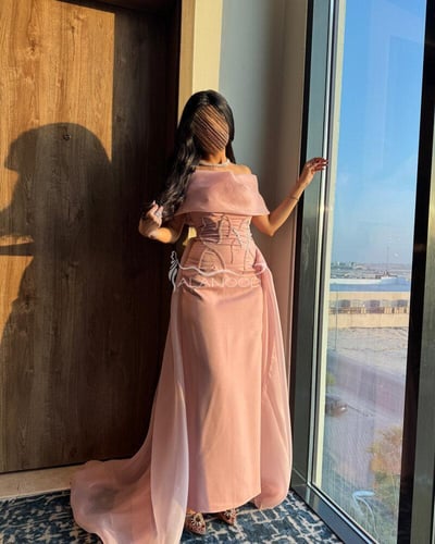 فستان سهرة بخامة اورجانزا وردي أنيق