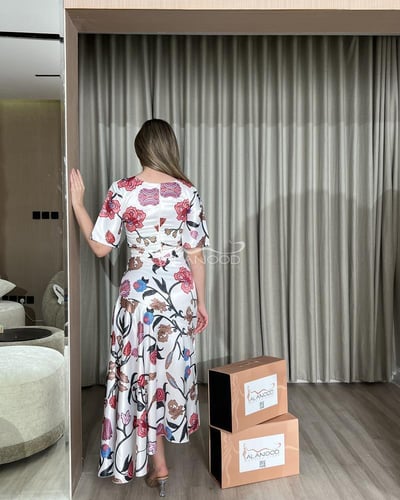 طقم العيد مورد بقماش ناعم